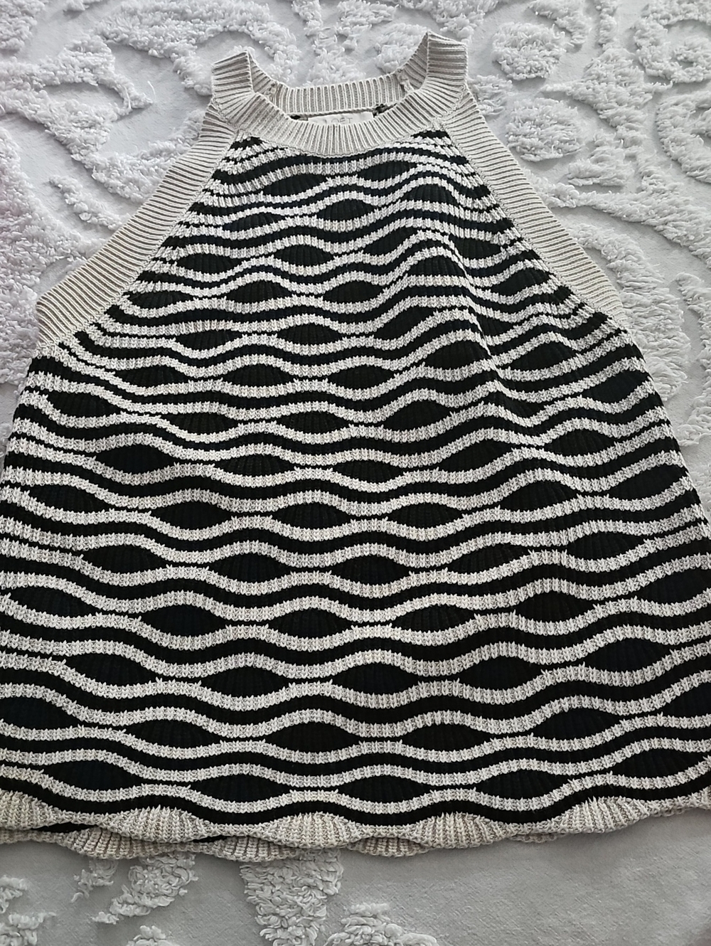 LOFT Black and White Wave Sleevless Sweater Tank Top